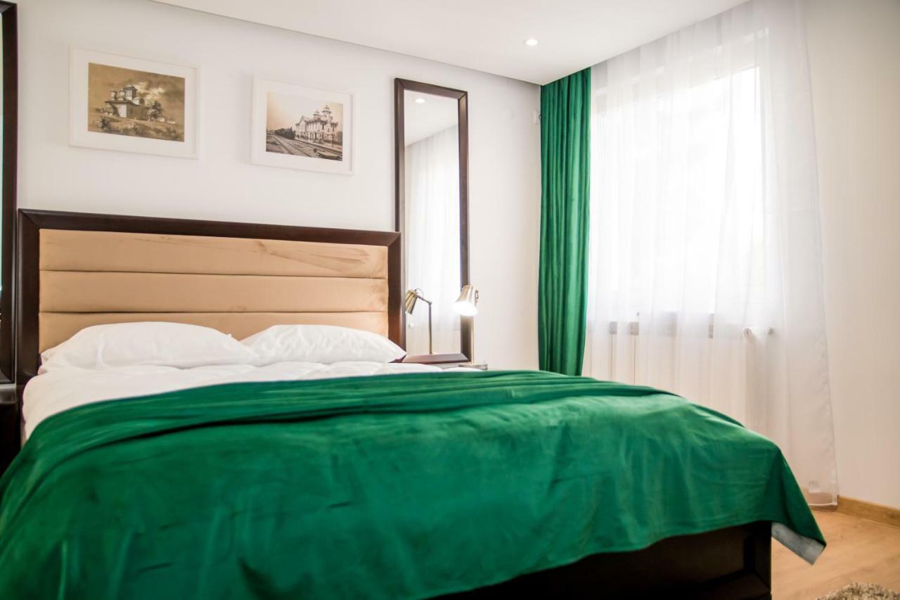 Hotel Thr Center Curtea De Arges Exterior photo